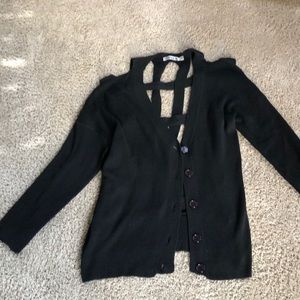 Sweater with cool back